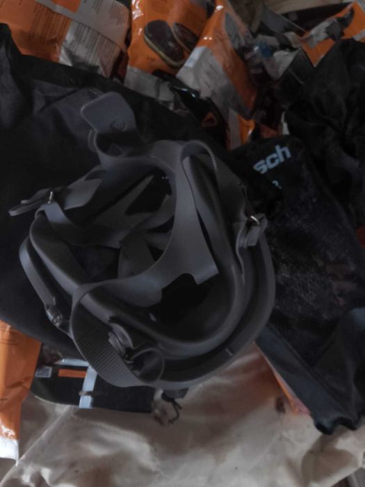 Продаются  новые панорамные противогазы+