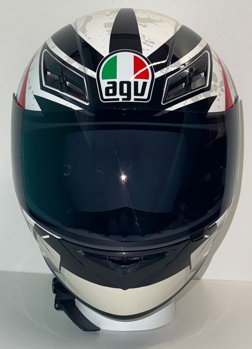 Каска за мотор AGV K3 размер XL в неразличимо от ново състояние.
