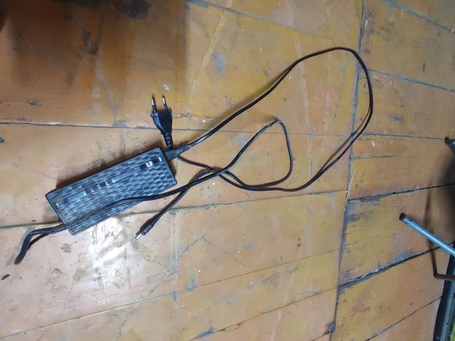 Электросамокат Tomollo СРОЧНО