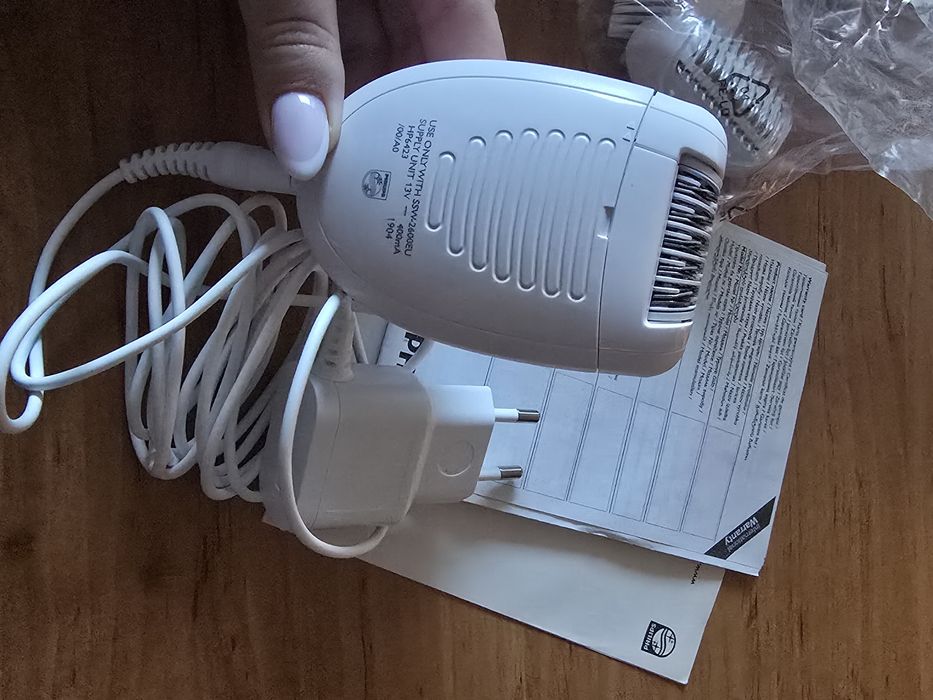 Епилатор Philips Satinelle HP6423/00, 21 Диска, 2 Скорости, Бръснеща г