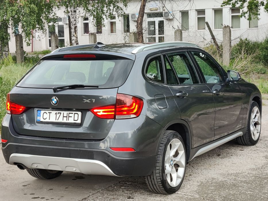 BMW X1/2.0D-184Cp/XDrive/XLine/Automata/Bixenon/cameră-Schimb auto