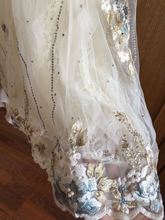 Продам Платье на выпускной/свадьбу