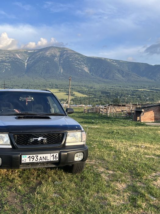 Subaru форестер 1997 года
