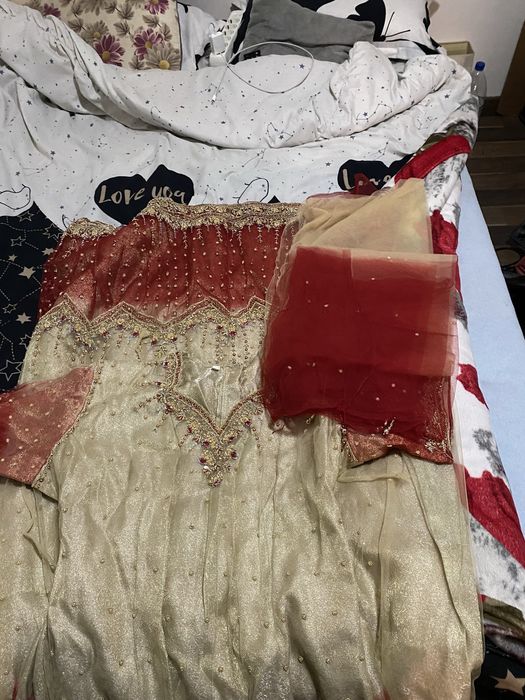 Sari India adus. din uk