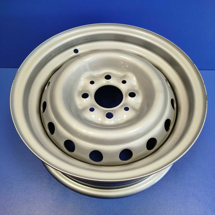 Штампованный диск R13