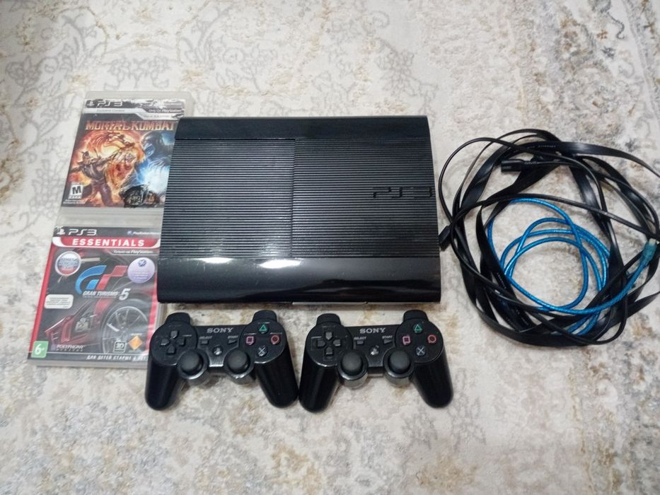 Playstation 3 в хорошем качестве , также внутри есть игры