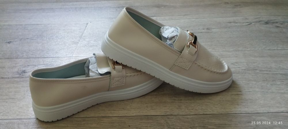 Новая Обувь (женская)