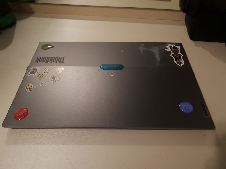 ноутбук «Lenovo».