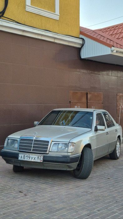 автомобиль mercedes