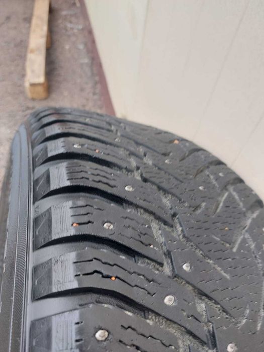 Продам зимние шины 265/65 R17