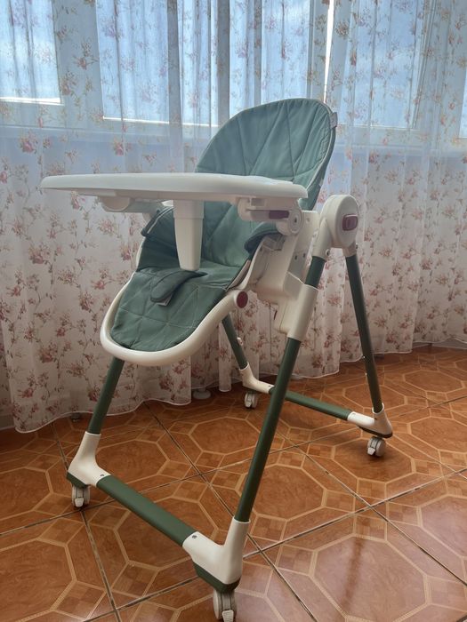 Детский стульчик для кормления