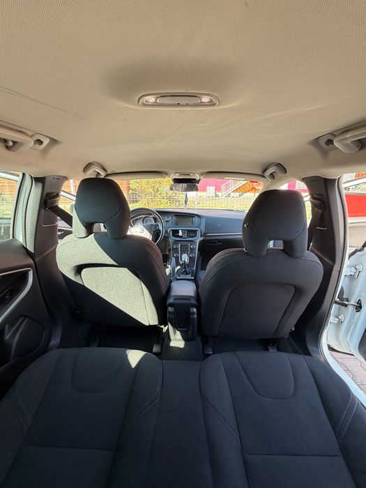 VOLVO V40 1.6 D - 2014