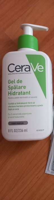Cerave, gel de curățare hidratant