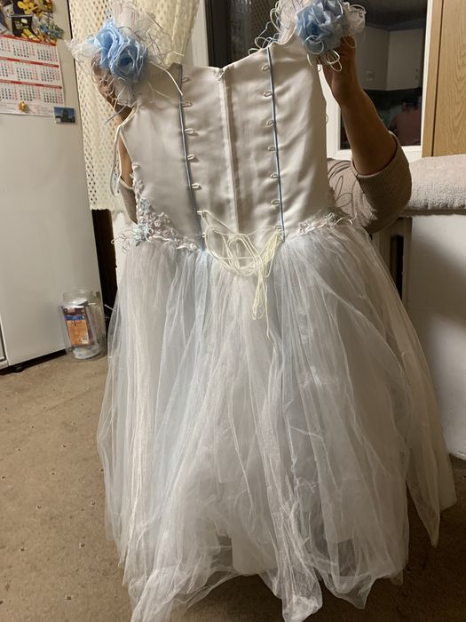 Продам детское нарядное платье