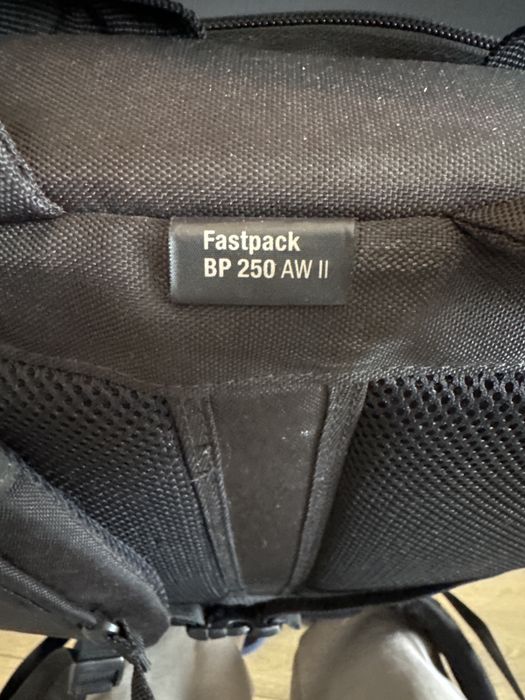 Фотографска раница LowePro BP 250 AW II