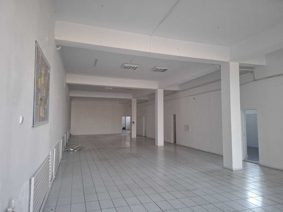 Inchiriez spatiu comercial