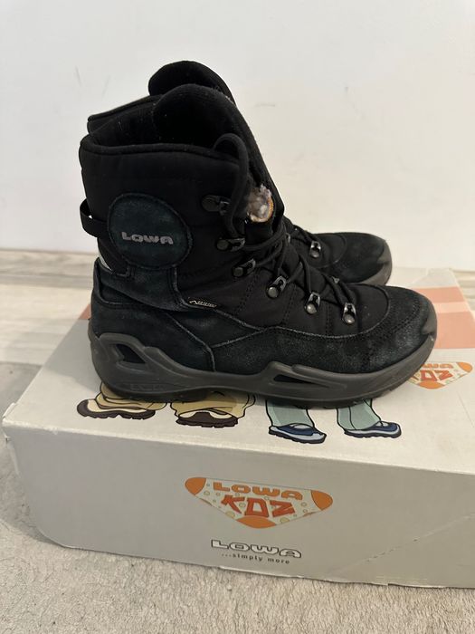 Дамски зимни обувки LOWA