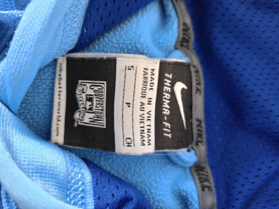 Vând hanorac termic Nike blue lines, produs de calitate superioara măr