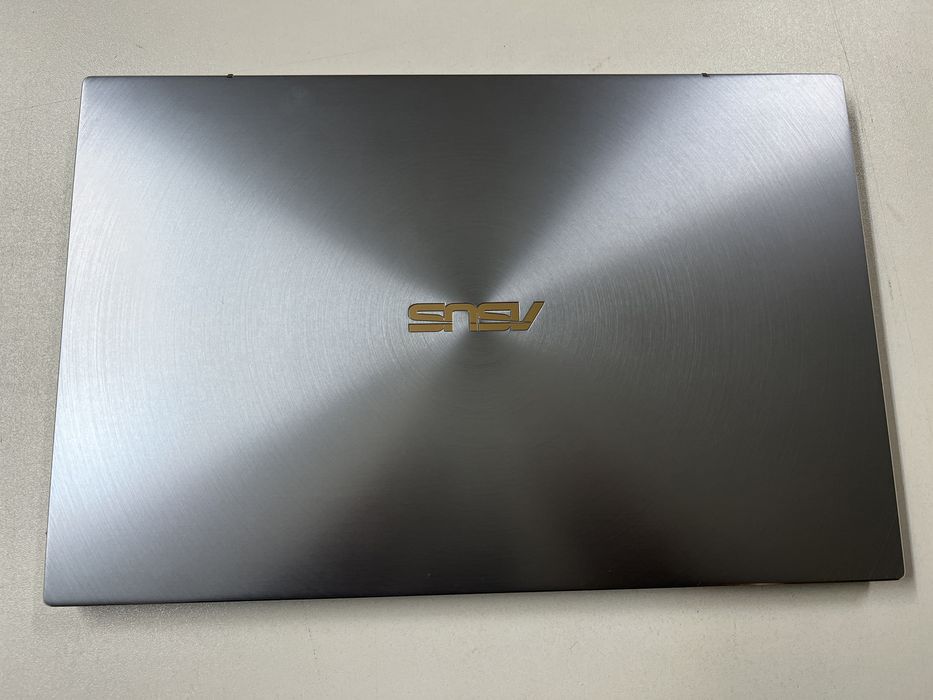 Laptop Asus Zenbook