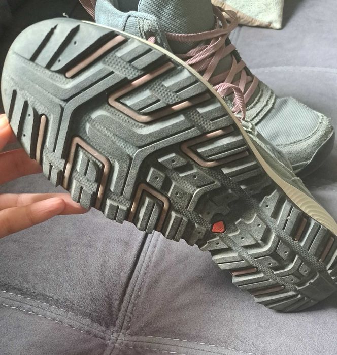 Туристически обувки