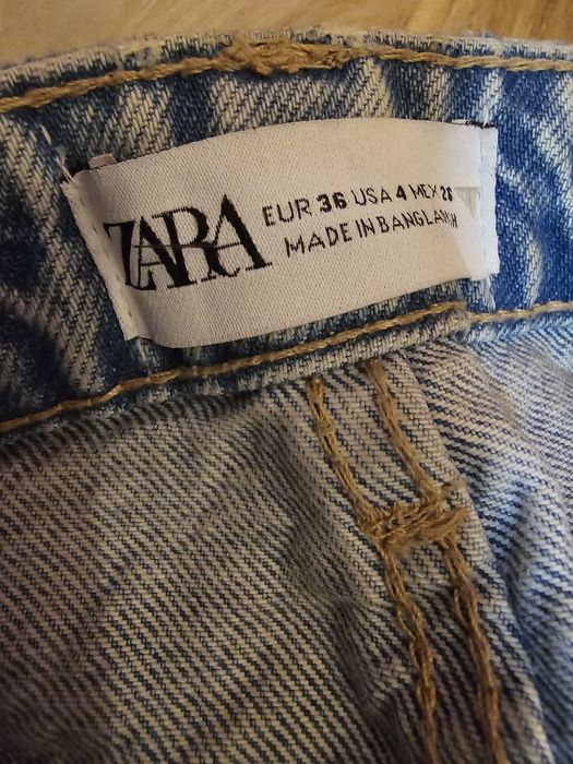 ZARA светли дънки уникални