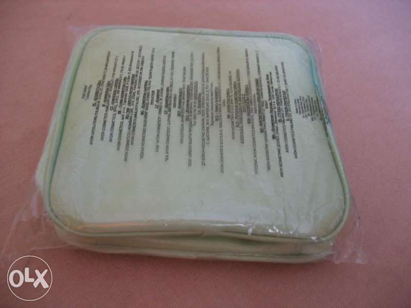 Нова чантичка за козметика и други полезни неща