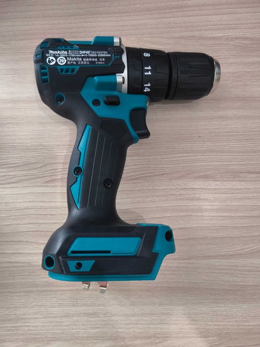 Ударная дрель-шуруповерт Makita DHP487