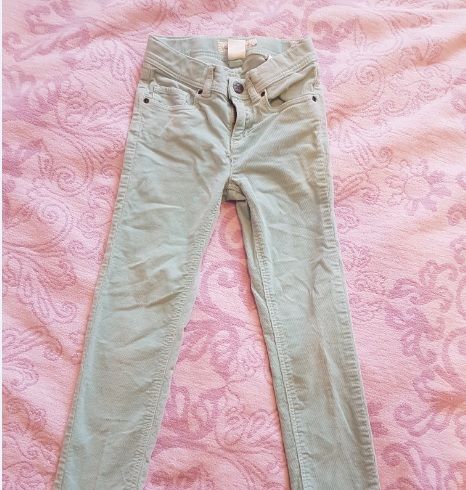 Зелени джинки - размер 122 h&m