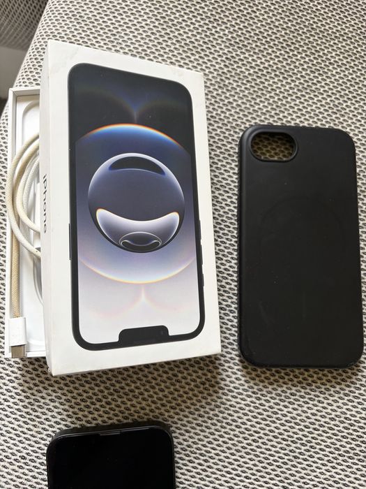 Iphone 16e като нов