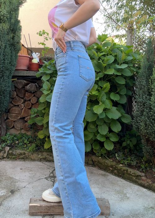 Дънки Tommy Jeans