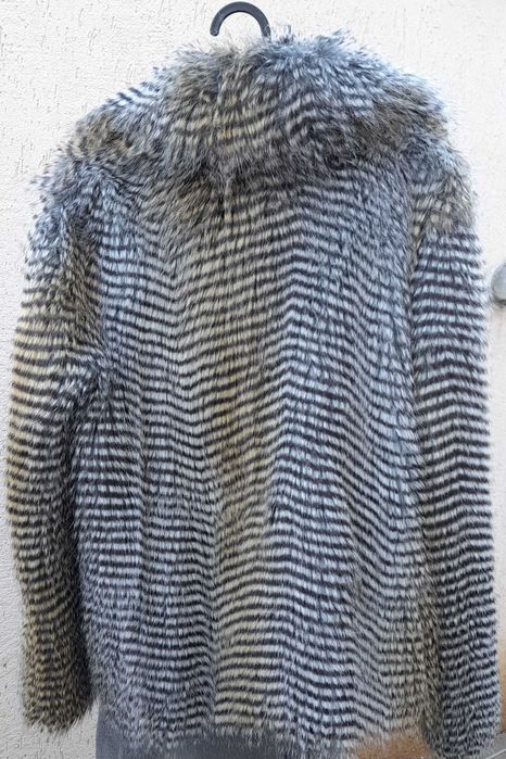 Haină blană ecologică, fir lung, 3/4, L, fabricată in Marea Britanie