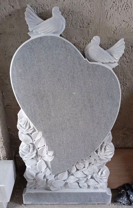 Памятники из гранитба и мрамора