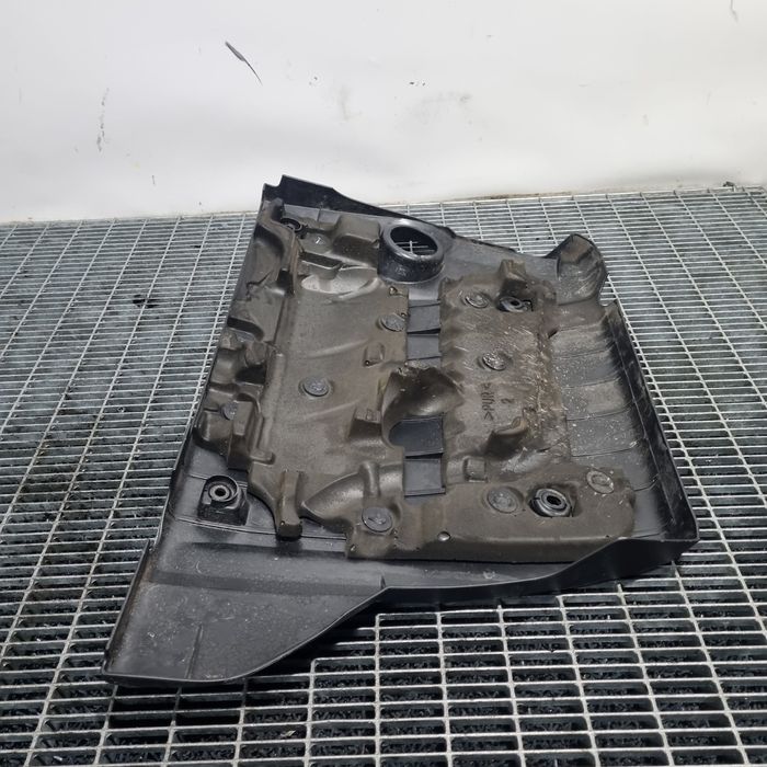 Капак на двигателя Mitsubishi Outlander Facelift 2.2