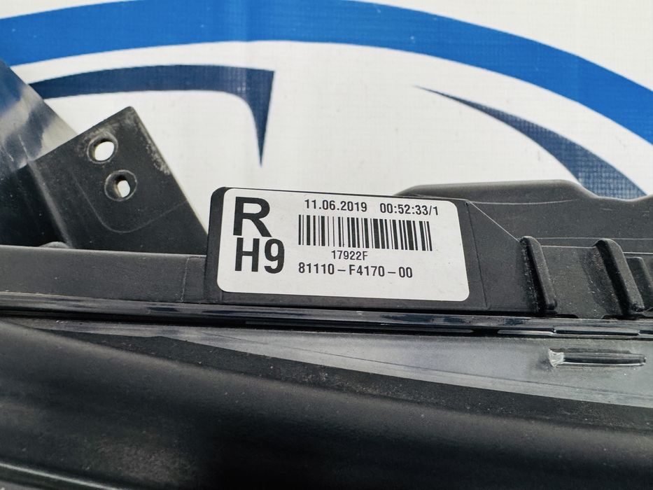 Far dreapta Full Led Toyota C-HR dupa 2016 cod 81110-F4170-00