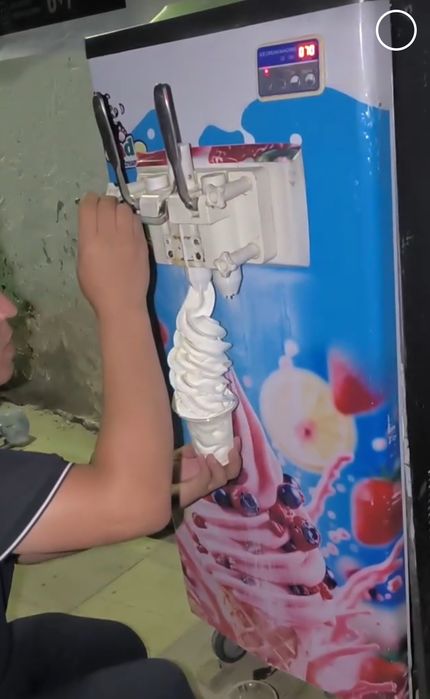 Tayyor ishlab turgan Frezir Marojni aparat 220 ga ishlaydi