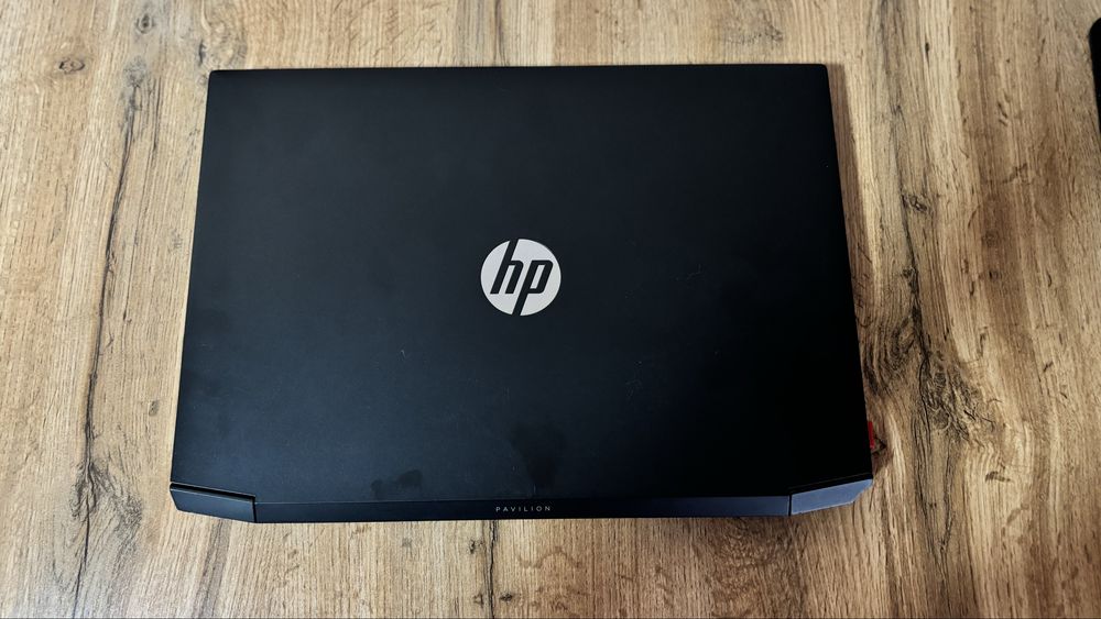 Продам ноутбук HP Pavilion 15-ec1024 ur