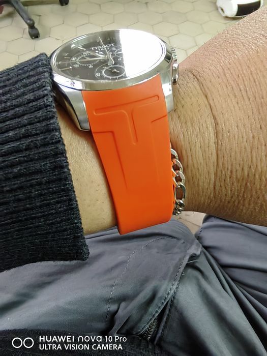 Оригинален мъжки часовник Tissot/Бартер за смарт часовник!