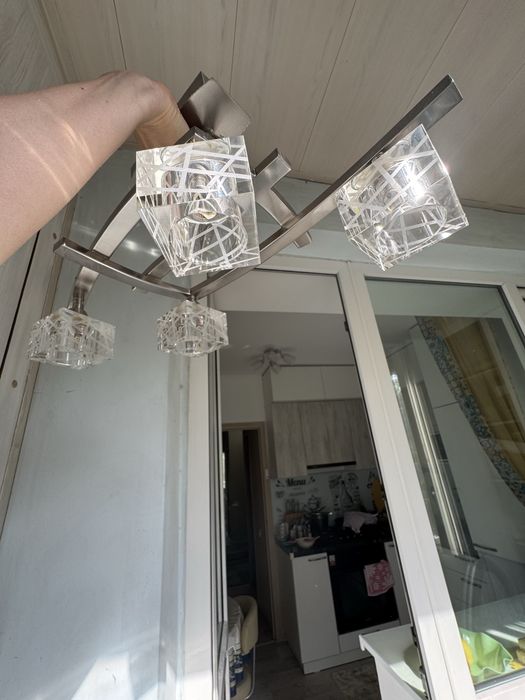 Люстра 4-рожковая