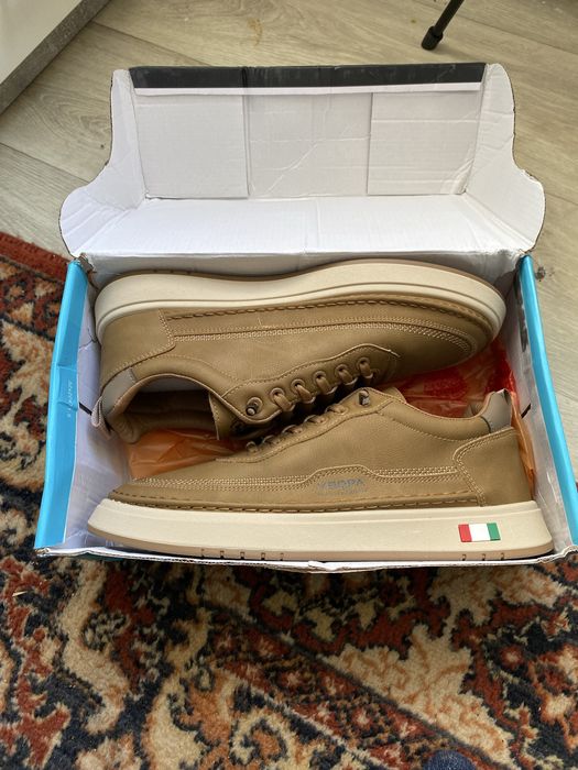 Весенние кеды-кроссовки