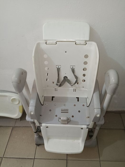 Детский стол кормовой