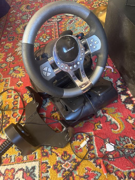 Игровой руль новый, продам срочно
