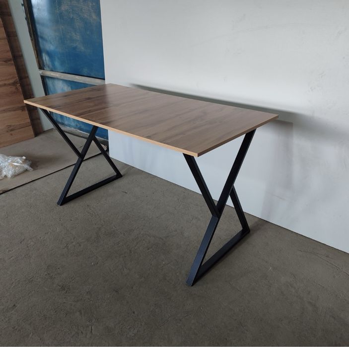 есть такие стол