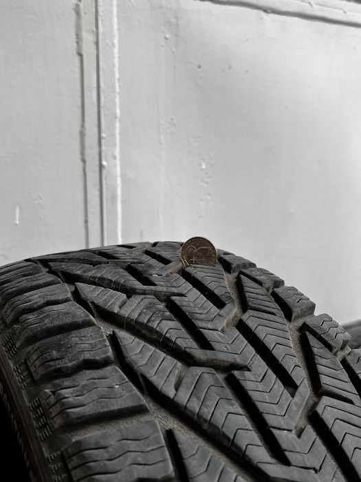 Зимни гуми.