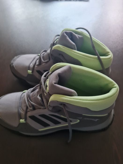 Маратонки Adidas