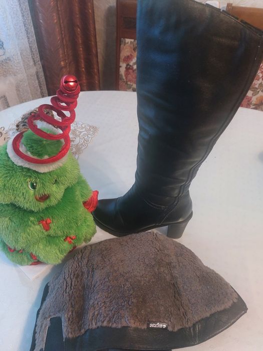 Продам зимние кожаные сапоги