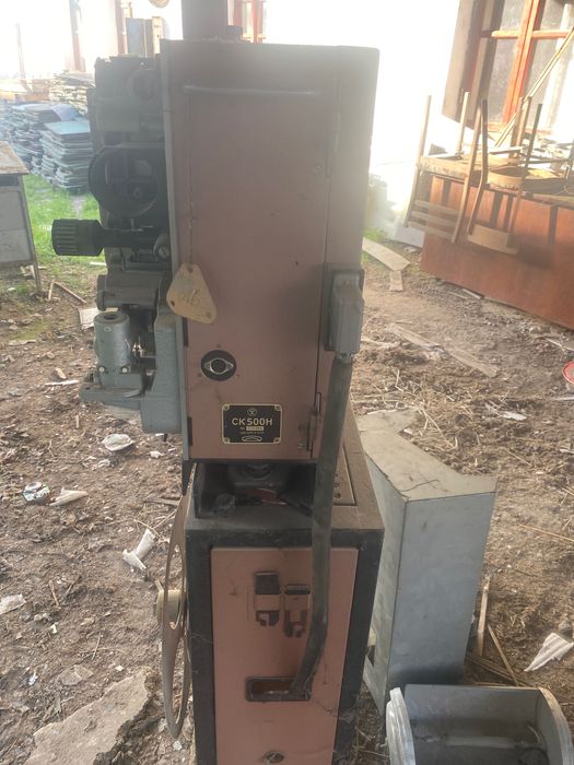 Бұл — СК-500Н«Скеля»)кинопроекторы.