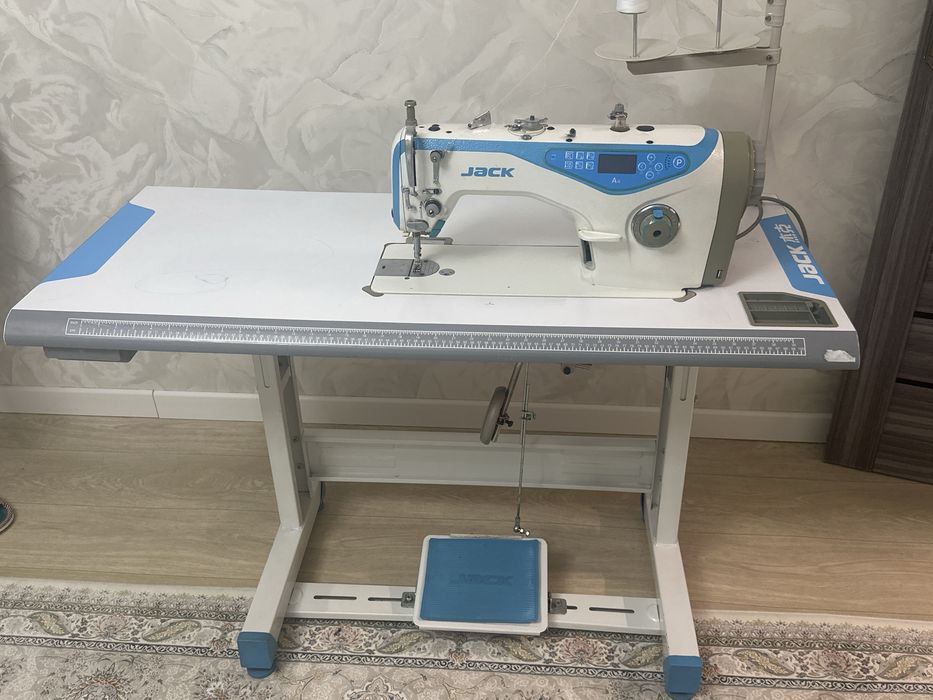 Швейные машина JACS A4