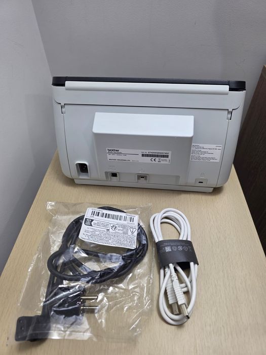 Brother ADS-2600We – Scanner documente profesional, viteză mare, Wi-Fi