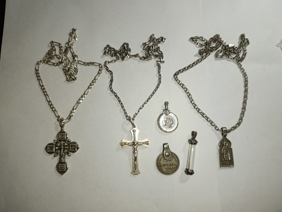 Продам серебро цепочку