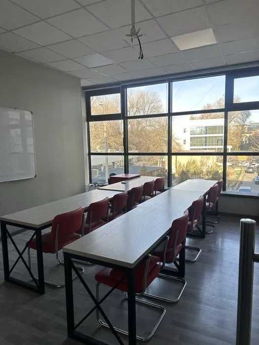 помещение под офис/учебный 220м2 центр возле метро Хамида Алимджана